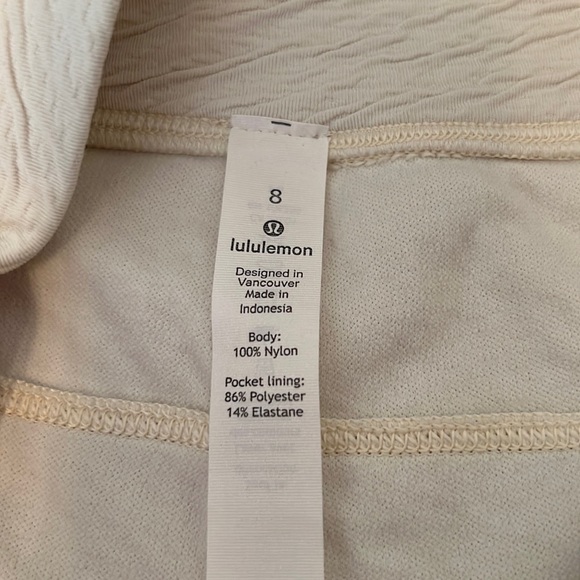 Lululemon Can You Feel The Pleat Textured Wide Leg Cropped Pant in Light Ivory 8 - Picture 9 of 13